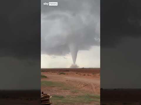 New Mexico hit by huge tornado