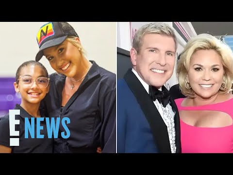 How Chloe Chrisley Reacted to Trump Pardoning Todd, Julie Chrisley | E! News