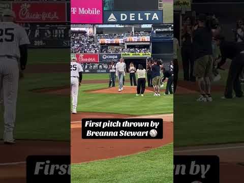 Breanna Stewart with the first pitch 🔥