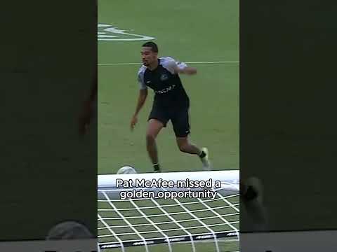 Pat McAfee couldn’t believe it 😅😭