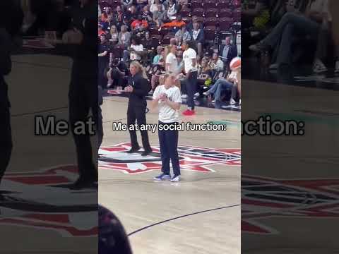 Just watch Paige ๐
(via @paigebueckers12345/TT)