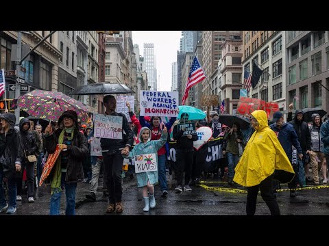 ‘No Kings’ protests erupt in thousands of US cities • FRANCE 24 English