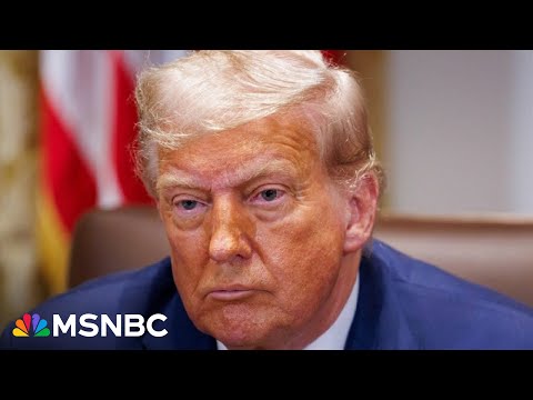 Poll: Trump’s approval rating drops to 42%