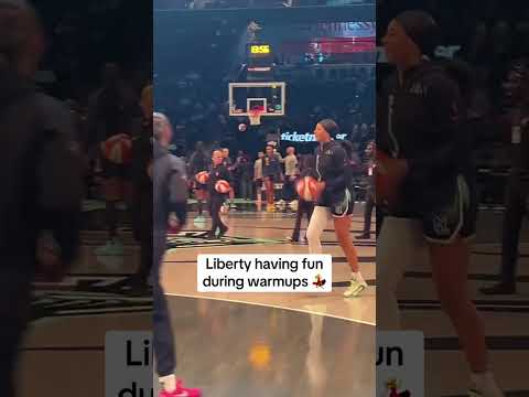 Liberty having fun during warmups 💃