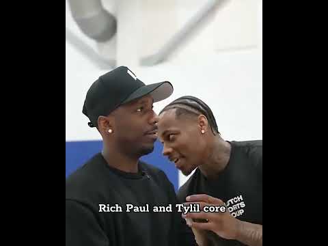 The duo we never knew we needed ๐ (via thetylilshow/TT)