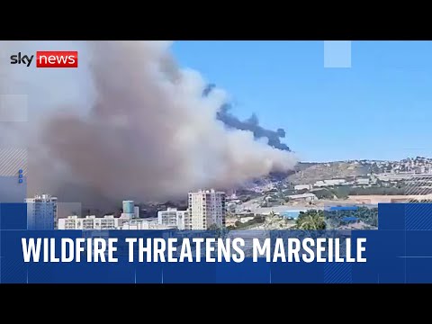 Airport closed and residents told to stay indoors as fire threatens northern Marseille
