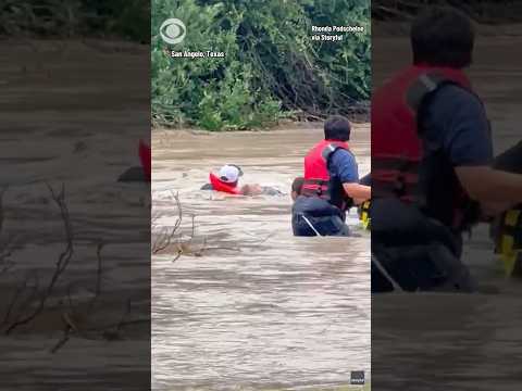 Video shows dramatic rescue of woman in Texas on July 4 #shorts