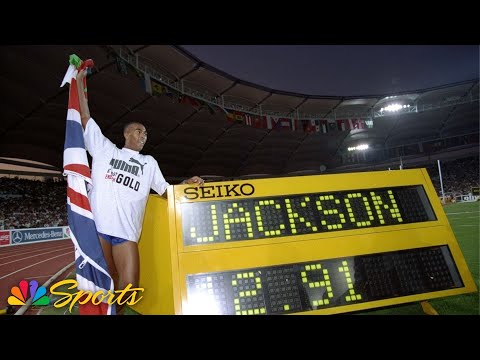 Colin Jackson breaks men’s 110m hurdles world record at 1993 World Championships | NBC Sports