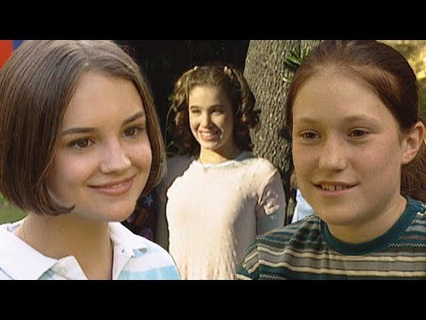 The Baby-Sitters Club Turns 30! Go Behind the Scenes With the Cast | ET Vault Unlocked