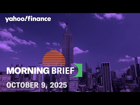 Gold hovers near all-time highs, Fed minutes show willingness to cut rates