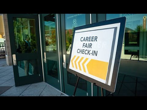 US Jobless Claims Drop to Lowest Level Since Mid-April