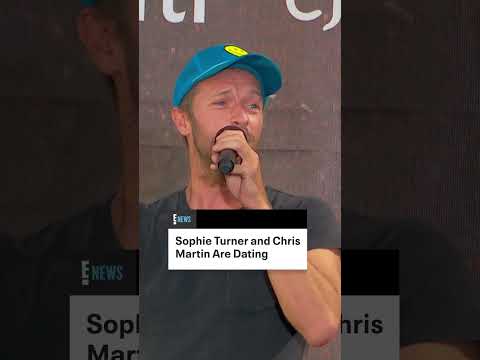 There are sparks between Chris Martin and Sophie Turner.💗