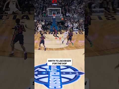 Perfect timing. BIG finish. ๐๐ #AlleyOop #TopPlay