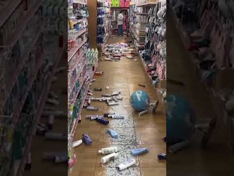 Terrifying moment 6.1 magnitude earthquake rocks Taiwan supermarket #shorts