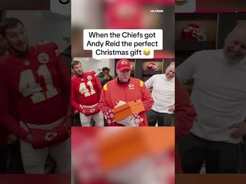 The perfect gift ๐ #nfl #chiefs #christmas