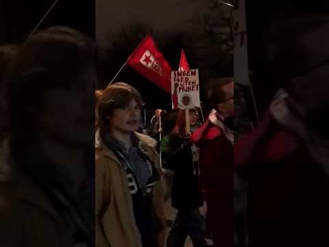 Oslo Protests Erupt Ahead of Nobel Prize Ceremony for Venezuelan Opposition Leader #shorts