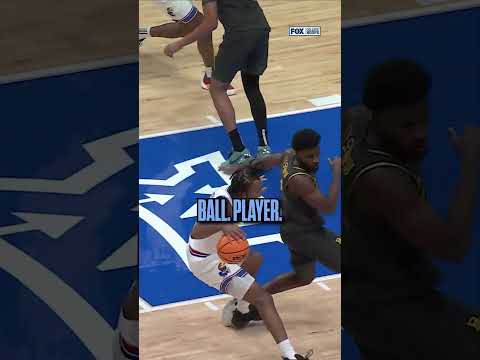 Darryn Peterson is putting on a show and Gus Johnson is loving it ๐ค #CBB #Kansas #Basketball