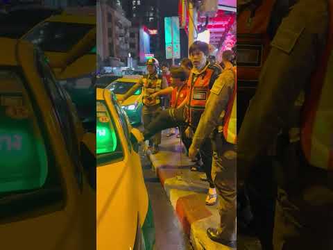 Crowd Swarms Irate Woman After Stabbing Tirade on Busy Bangkok Street #shorts