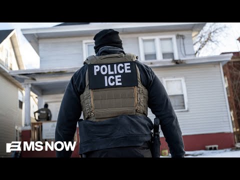 ‘People are outraged’: Organization trains Iowans how to respond to ICE raids