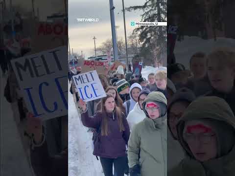 High school students across US participate in “Free America Walkout”
