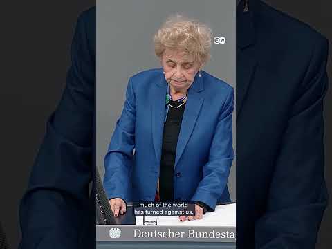 Holocaust survivor Tova Friedman: “This is exactly how it began right here in the 1930s.” | DW News