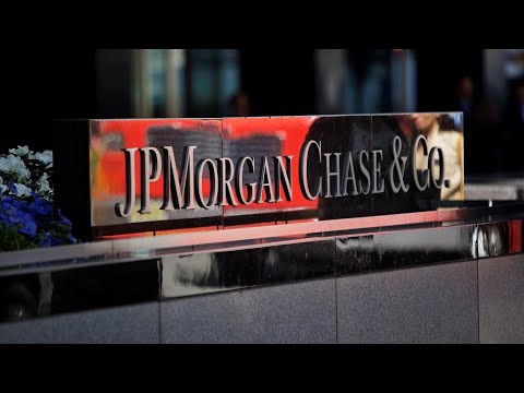 JPMorgan Sees Surprise Drop in Investment-Banking Fees