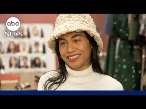 ‘Project Runway’ winner Veejay Floresca stuns with New York Fashion Week show