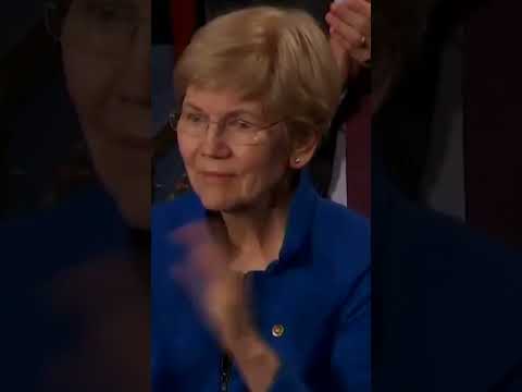 Elizabeth Warren gives Trump a standing ovation during State of the Union #shorts