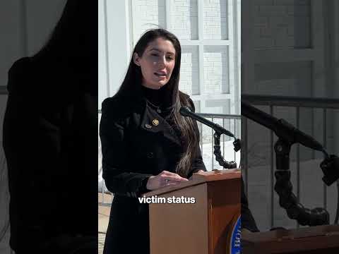 Rep. Luna: Jeffrey Epstein Ran a ‘Honey Pot Operation’ to Lure and Entrap Powerful Men #shorts