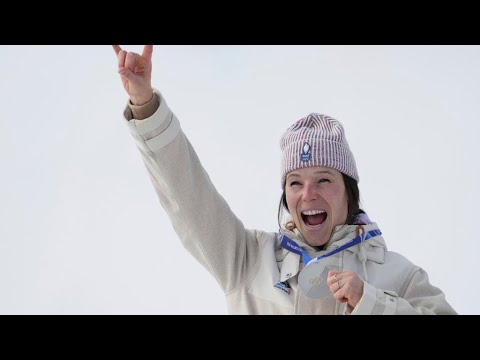 Milano-Cortina Olympics: France’s Miradoli takes Super-G silver • FRANCE 24 English