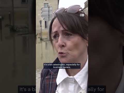 Flooding hits southwestern France after Storm Nils | DW News