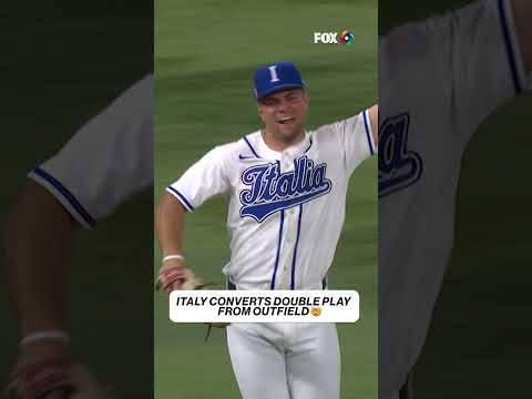 Italy converts this double play from the outfield 🤯 #italy #doubleplay #wbc