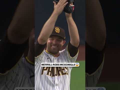 He ROBBED that home run 😱 #baseball #mlb #padres