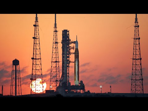 NASA Prepares for Artemis II for Moon Flyby Mission