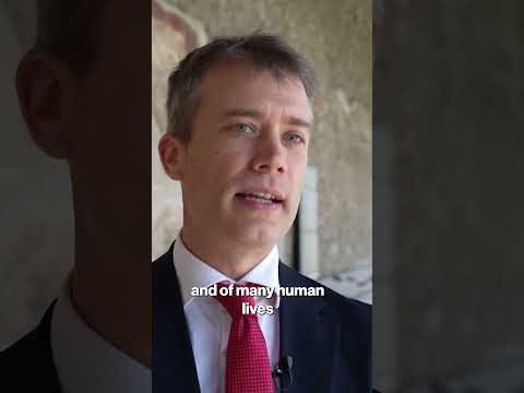 Casts of Victims Who Died in Pompeii Volcanic Eruptuion on Display for First Time in HISTORY #shorts