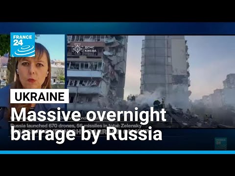 A massive overnight barrage on Kyiv splits a residential building in two • FRANCE 24 English