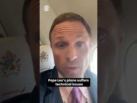 Pope Leo’s plane suffers technical issues #shorts