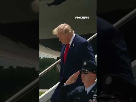 ARRIVAL: Trump touches down in Marietta, Georgia #trump #shorts #donaldtrump #politics
