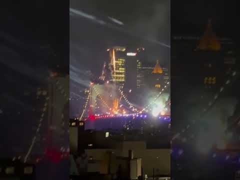 Brooklyn Bridge fire sends smoke skyward during fireworks #shorts
