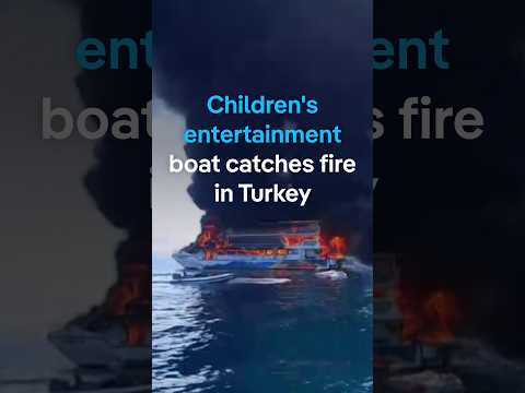 Children’s entertainment boat catches fire in Turkey | DW News