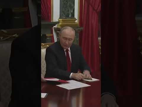 Putin Welcomes Steve Witkoff and Jared Kushner as They Attempt to Broker Peace Deal #shorts