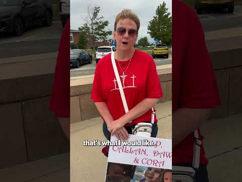 Protester outside court for killer mom Clancy’s victims: ‘I’m here to support the kids’ #shorts