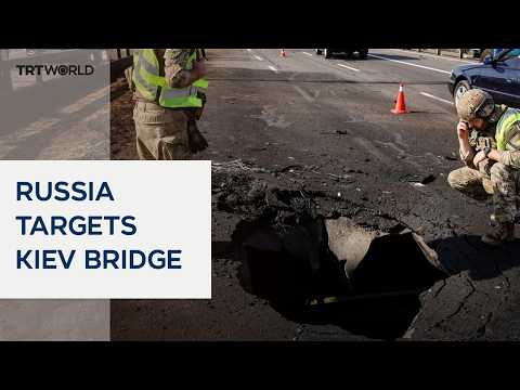 Russia strikes Kiev bridge during German chancellor’s visit
